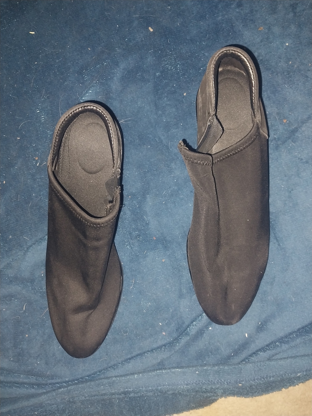 Women's Black Slip-On Stretch Shoes